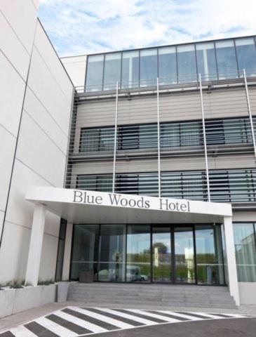 Blue Woods Hotel - Deerlijk Экстерьер фото